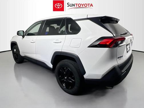 Ice Cap 2023 Toyota RAV4 LE