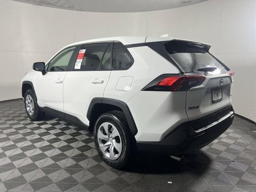 Ice Cap 2023 Toyota RAV4 LE