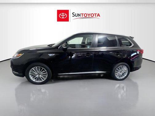 2022 Mitsubishi Outlander PHEV SEL