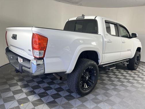 Super White 2019 Toyota Tacoma SR5