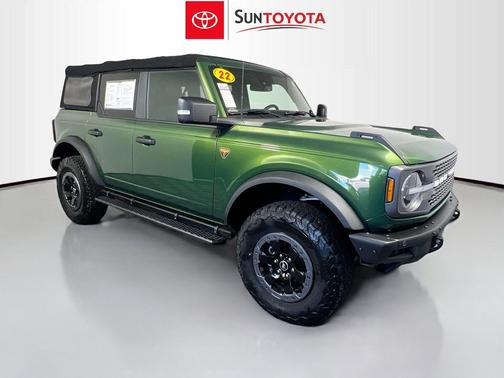 Eruption Green Metallic 2022 Ford Bronco Badlands