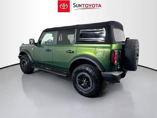 Eruption Green Metallic 2022 Ford Bronco Badlands