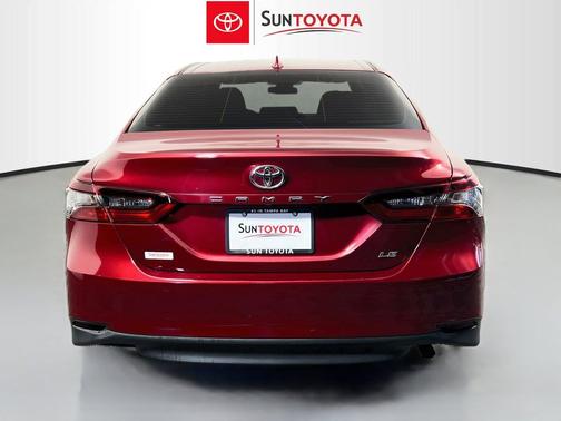 Ruby Flare Pearl 2022 Toyota Camry LE