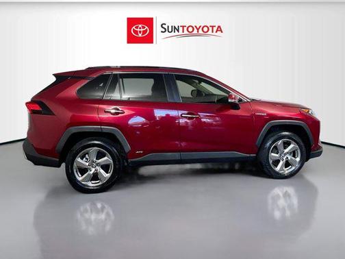 2020 Toyota RAV4 Hybrid SE