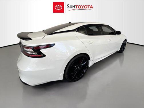 2022 Nissan Maxima SR Xtronic CVT