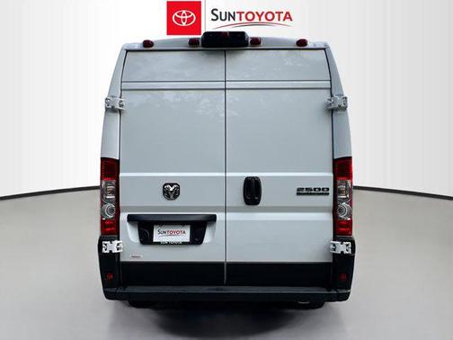 2025 RAM ProMaster 2500 Tradesman