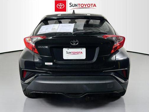 2020 Toyota C-HR XLE