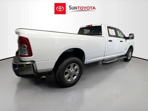 2024 RAM 3500 Big Horn Crew Cab 4x4 8' Box