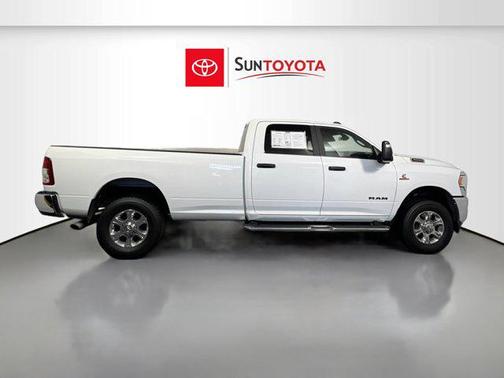 2024 RAM 3500 Big Horn Crew Cab 4x4 8' Box