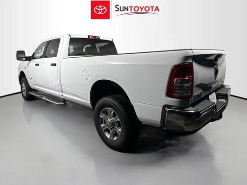 2024 RAM 3500 Big Horn Crew Cab 4x4 8' Box