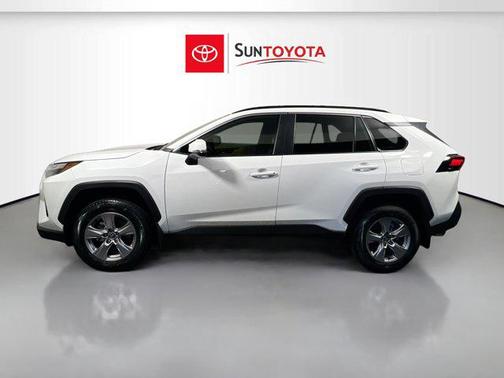 Ice Cap 2025 Toyota RAV4 XLE