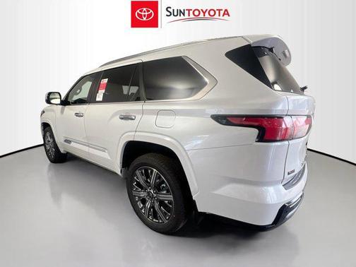2025 Toyota Sequoia Base