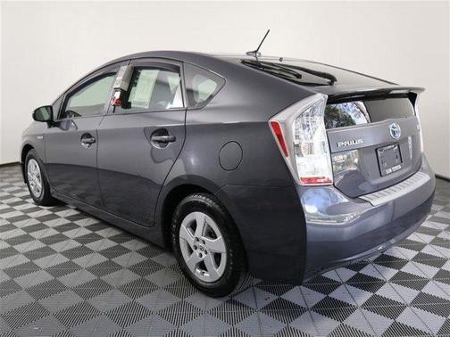 Winter Gray Metallic 2010 Toyota Prius IV