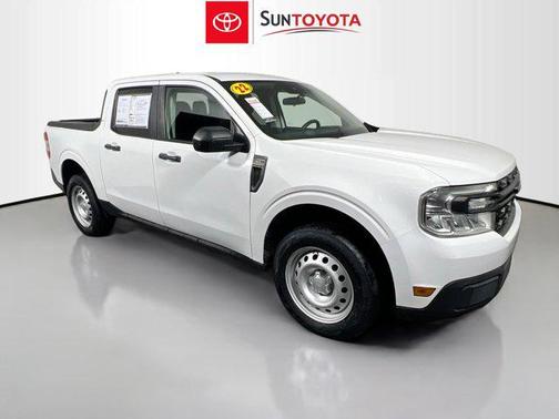 OXFORD WHITE 2022 Ford Maverick XL