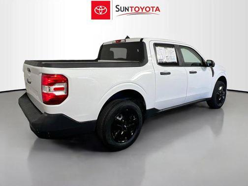 OXFORD WHITE 2022 Ford Maverick XL
