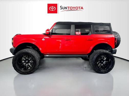 Race Red 2022 Ford Bronco Outer Banks
