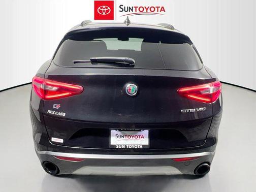 2022 Alfa Romeo Stelvio Ti