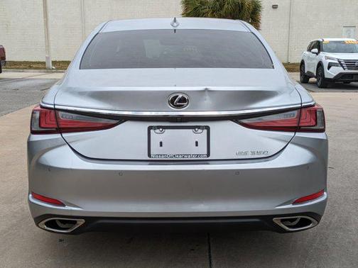 2022 Lexus ES 350 Base