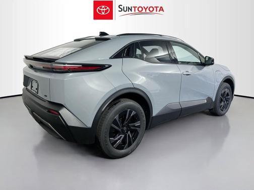 Cement 2026 Toyota C-HR SE