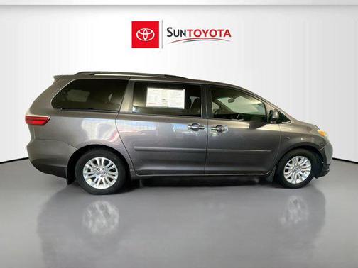 2015 Toyota Sienna XLE Premium