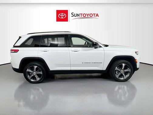 Bright White Clearcoat 2022 Jeep Grand Cherokee 4xe Base