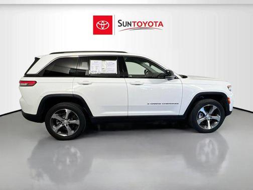 Bright White Clearcoat 2022 Jeep Grand Cherokee 4xe Base