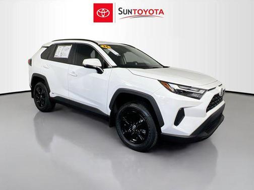 2024 Toyota RAV4 Hybrid XLE