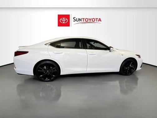 2022 Lexus ES 350 F Sport