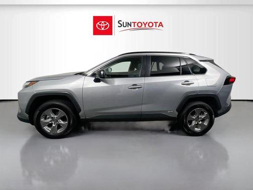 2025 Toyota RAV4 Hybrid SE