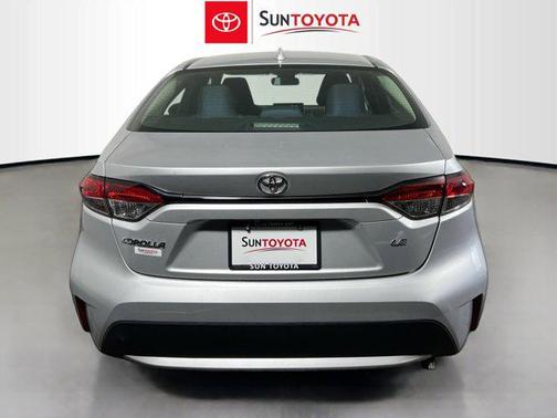 Classic Silver Metallic 2021 Toyota Corolla LE