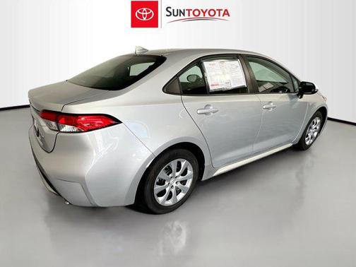 Classic Silver Metallic 2021 Toyota Corolla LE
