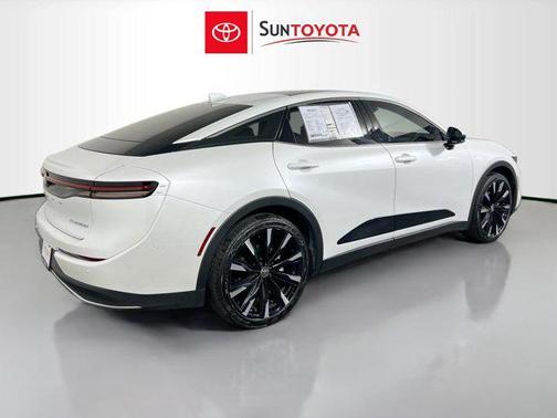 Oxygen White 2025 Toyota Crown Platinum