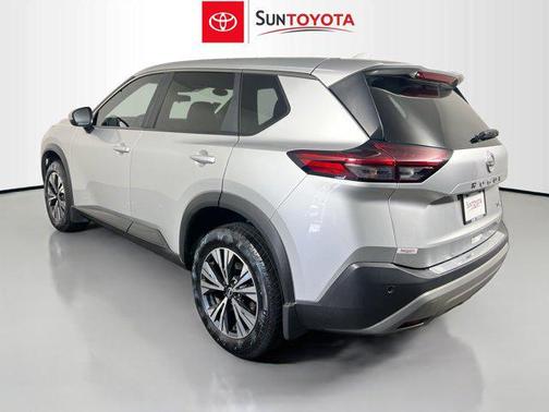 Brilliant Silver Metallic 2023 Nissan Rogue SV