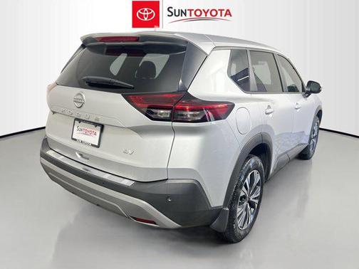 Brilliant Silver Metallic 2023 Nissan Rogue SV