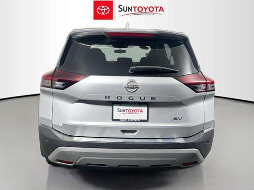 Brilliant Silver Metallic 2023 Nissan Rogue SV