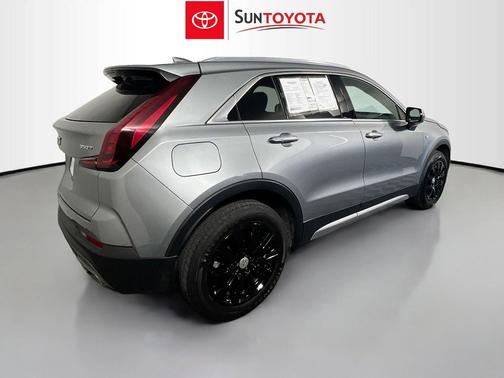 Argent Silver Metallic 2023 Cadillac XT4 Premium Luxury