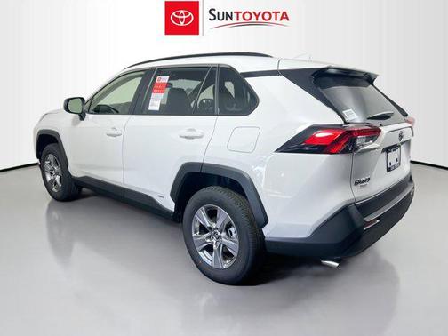 2025 Toyota RAV4 Hybrid LE