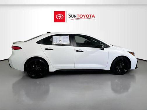 Super White 2021 Toyota Corolla SE