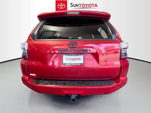 2022 Toyota 4Runner SR5