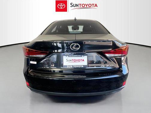 2018 Lexus IS 300 Base