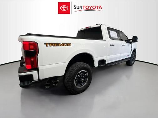Star White Metallic Tri-Coat 2024 Ford F-250 Platinum