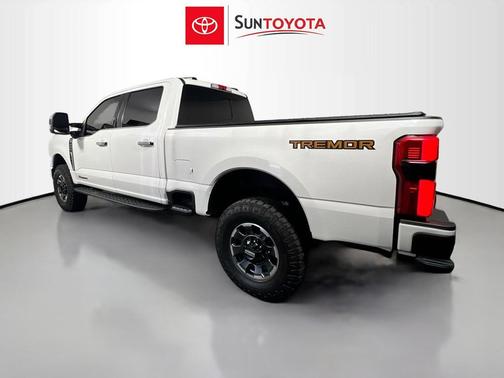 Star White Metallic Tri-Coat 2024 Ford F-250 Platinum
