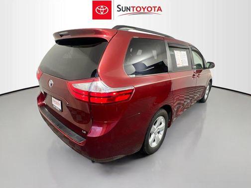 2015 Toyota Sienna LE