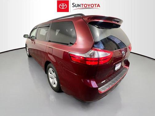 2015 Toyota Sienna LE