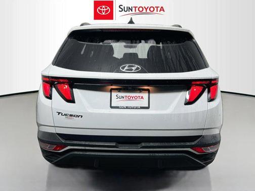 White Pearl 2024 Hyundai TUCSON SEL