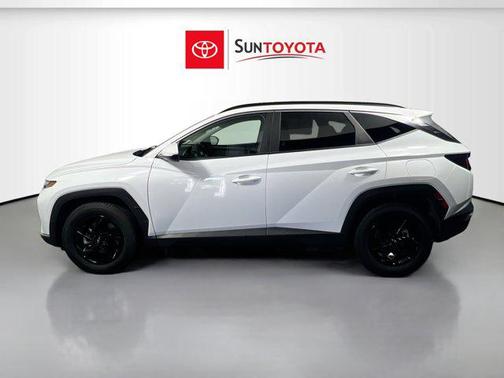 White Pearl 2024 Hyundai TUCSON SEL