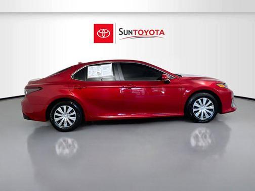 2024 Toyota Camry Hybrid LE