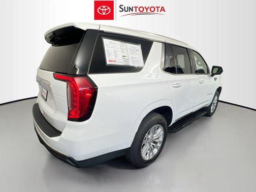 2022 GMC Yukon SLT