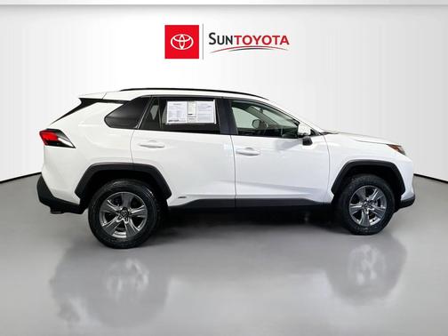 Ice Cap 2025 Toyota RAV4 Hybrid XLE