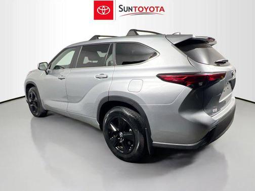 2023 Toyota Highlander Hybrid LE